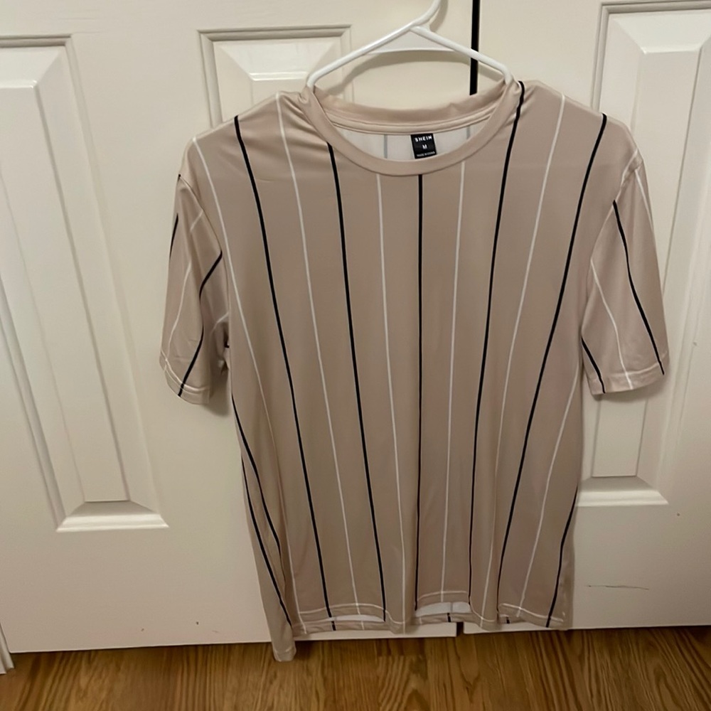 SHEIN TAN STRIPE T SHIRT SIZE M